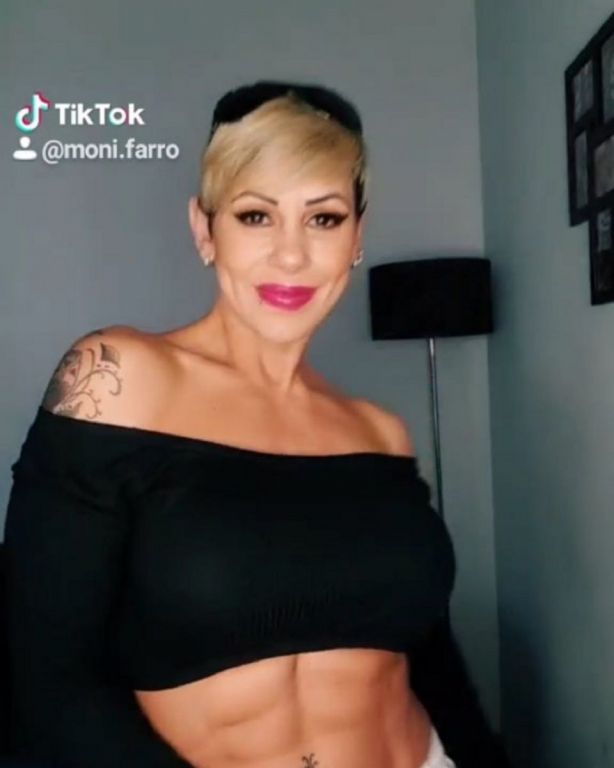 Mónica Farro Mostró Un Tatuaje En Sus Partes íntimas En Tik Tok Voces Criticas Salta Argentina