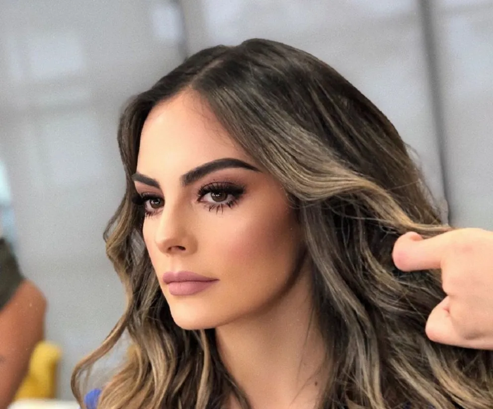 La ex Miss Universo, Ximena Navarrete compartió un valioso mensaje entre joyas y colores