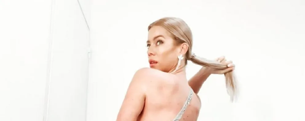 Nicole Neumann dio los 'buenos días' a sus fans con una sensual lencería