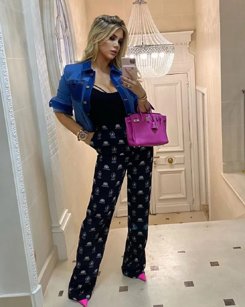 El sugestivo mensaje de Wanda Nara a Mauro Icardi presumiendo sus exuberantes curvas