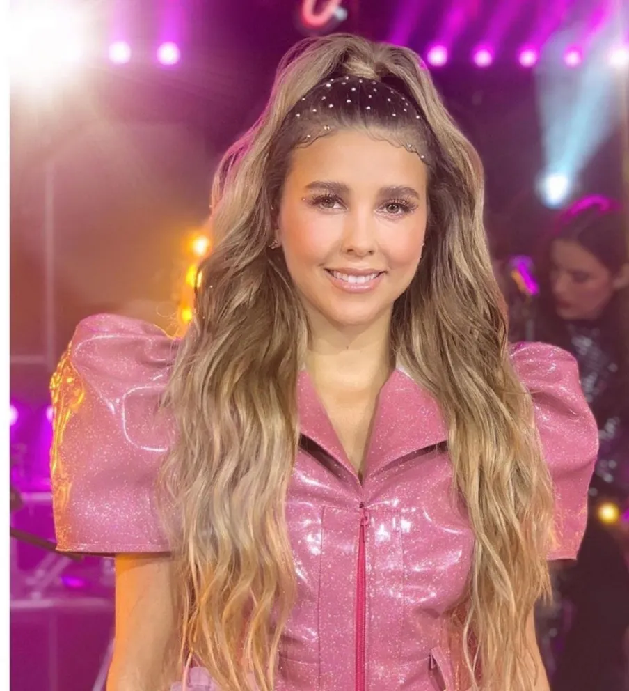 Paulina Goto subió la temperatura con el detrás de escena su video Lero Lero