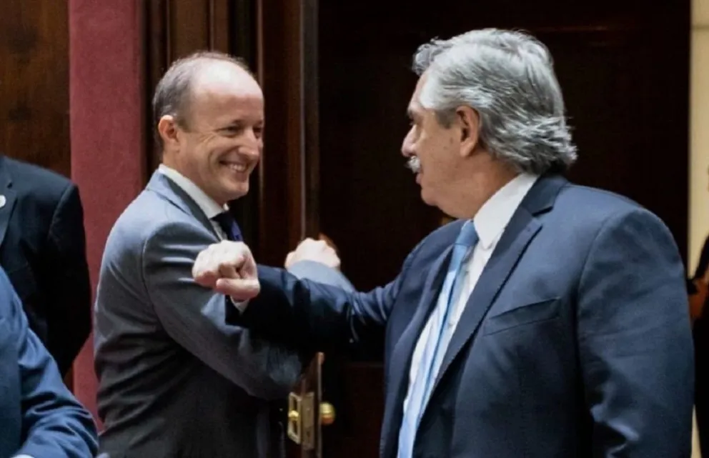 "Buena, domador de reposeras", el polémico tuit de Martín Insaurralde contra Mauricio Macri