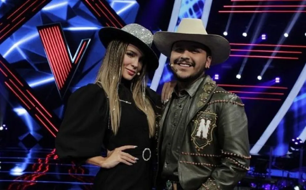 Christian Nodal y Belinda Fuente (Twitter)