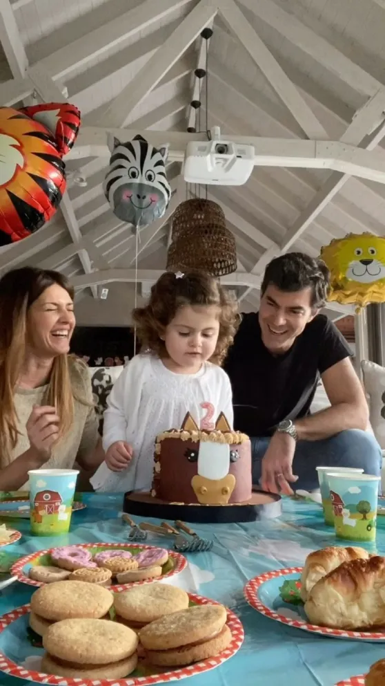 Isabel Macedo mostró cómo es una tarde de juegos con la hija que tuvo con Juan Manuel Urtubey