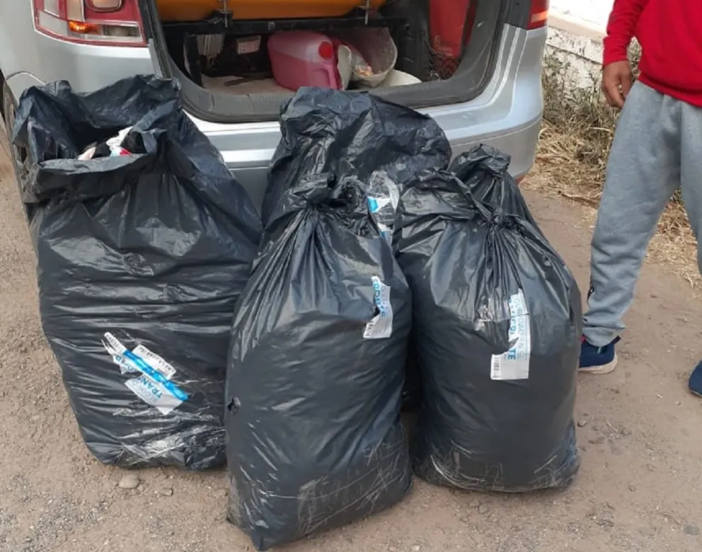 ¡Lo pillaron con las manos en el bulto! Seguridad Vial incautó una gran cantidad de mercadería ilegal