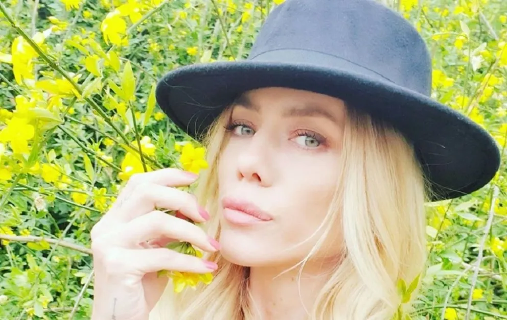 Nicole Neumann sorprendió con su escultural figura mientras entrenaba en casa