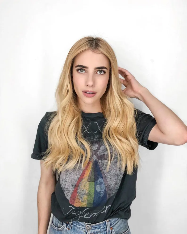 Emma Roberts muestra su hermoso embarado