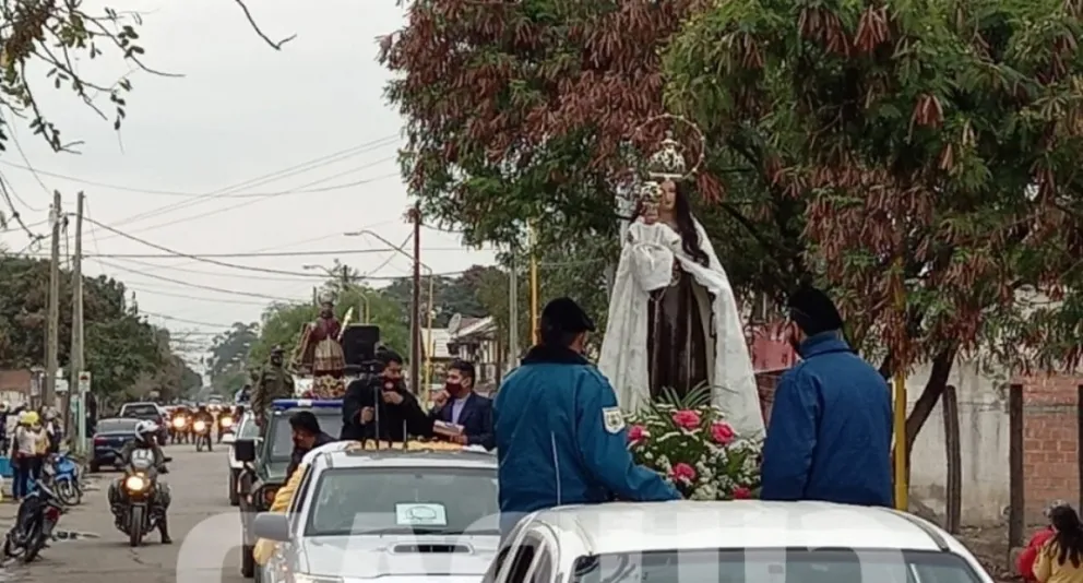 Obispo salteño se pasó de irresponsable: lo denuncian tras hacer una procesión como si no hubiera coronavirus