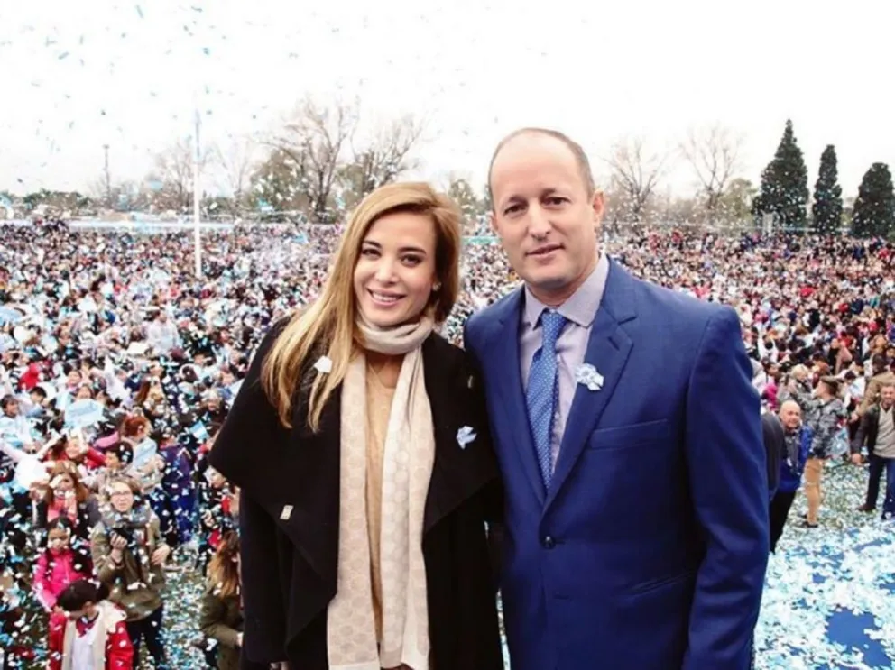 Jesica Cirio y Martín Insaurralde. Fuente (Twitter)