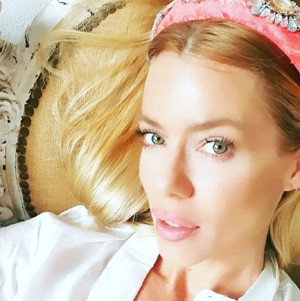 Nicole Neumann posó con un atrevido look este viernes