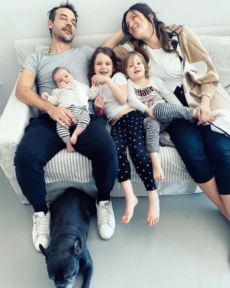 Familia de Paula Chaves y Pedro Alfonso. Fuente (Instagram)