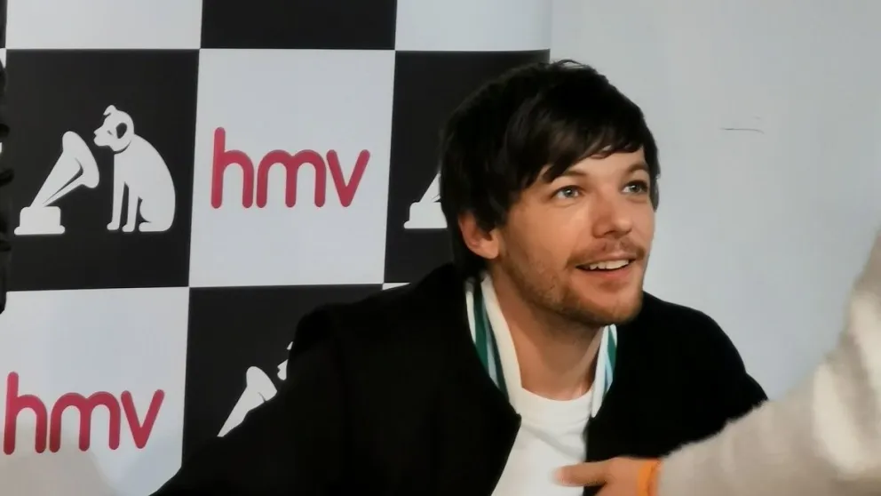 Continua la batalla: Fans de Louis Tomlinson disputan el premio al 'Artista del Verano'