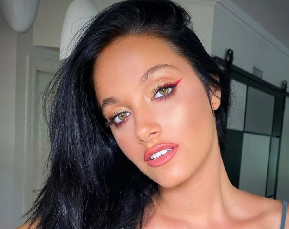 Como una diosa: Oriana Sabatini compartió una foto para el infarto y las reacciones no tardaron