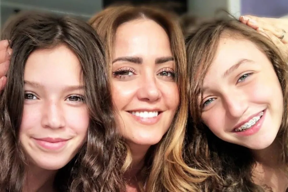 Andrea Legarreta y su familia 