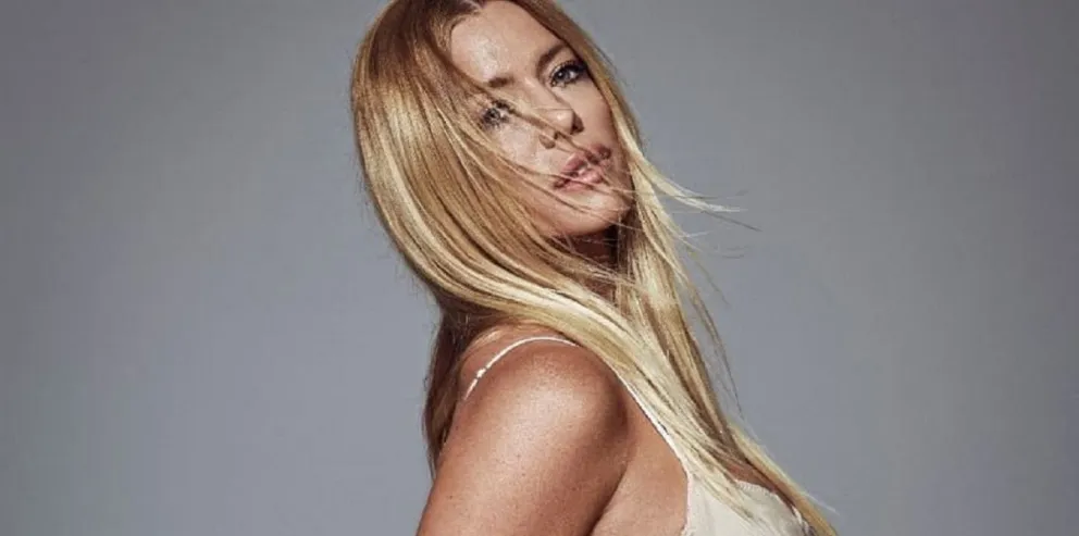Nicole Neumann presumió sus deslumbrantes piernas con un look que prendió fuego