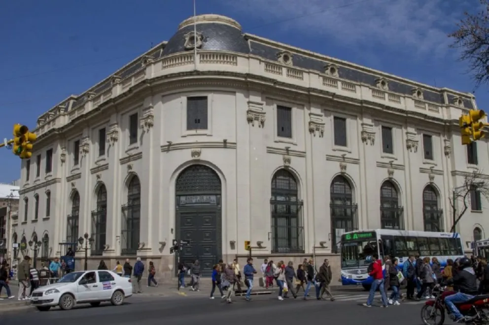¡Atención salteños! Todos los bancos cerrarán sus puertas por cuatro días
