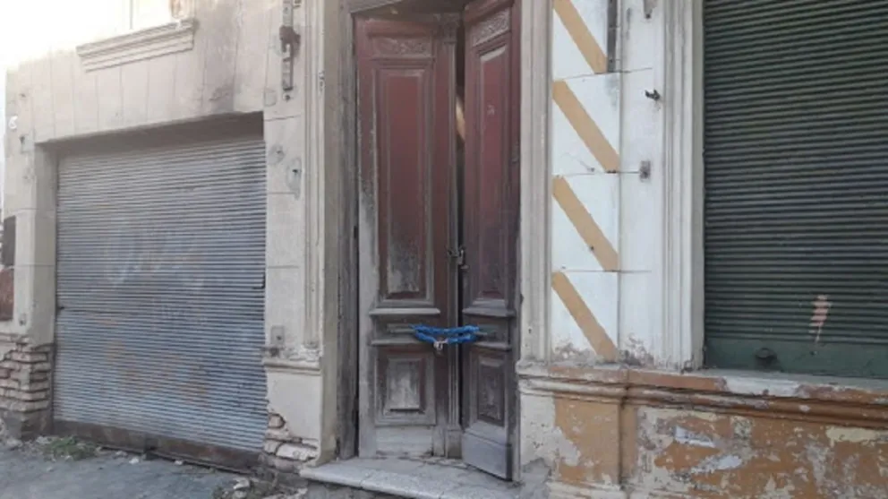 Inquietud vecinal en Salta por fiestas clandestinas y descontrol en una casa abandonada