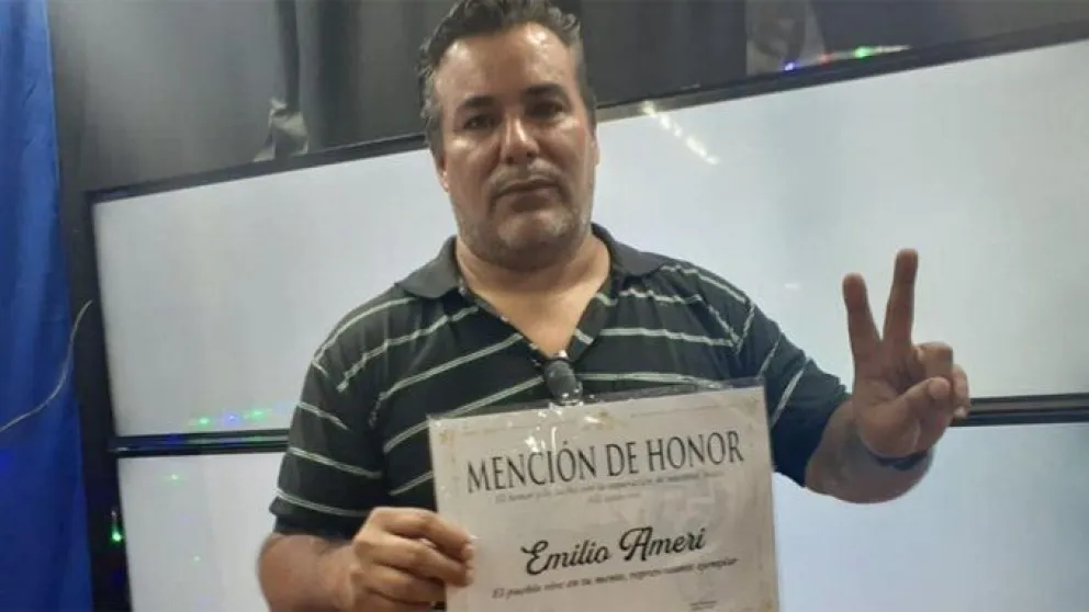 Estos son los memes de Juan Emilio Ameri, el "pornodiputado"