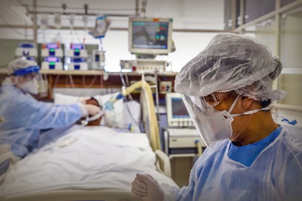 Viernes negro: el personal de salud sufrió otra dolorosa baja por el coronavirus