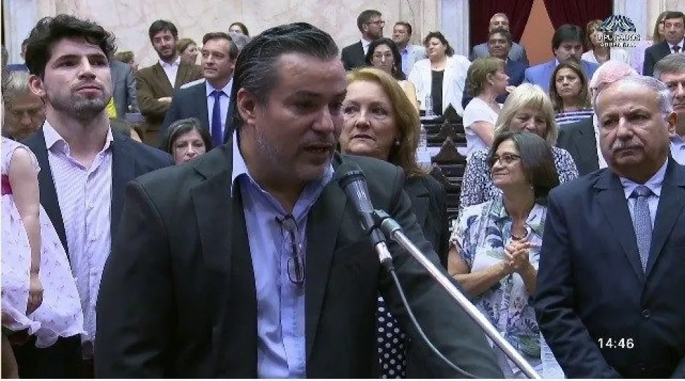 Juan Ameri en sesión de Cámara de Diputados
