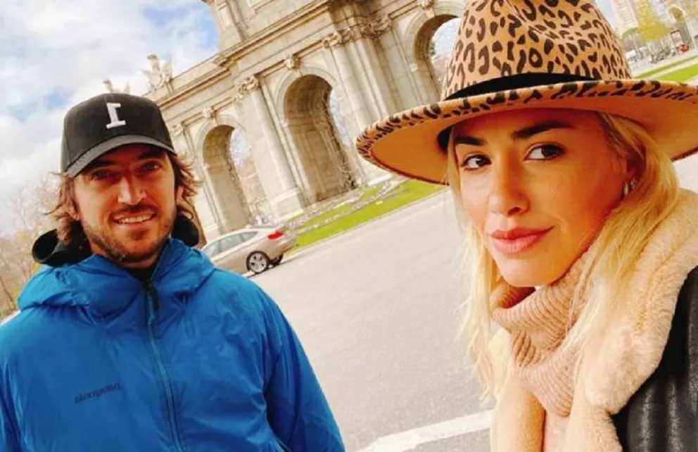¿Una tercera provocó la ruptura? La teoría sobre la sorpresiva separación entre Lali Espósito y Santiago Mocorrea