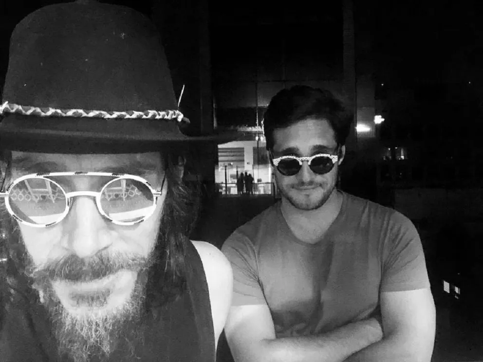 Diego Boneta y Oscar Jaenada 