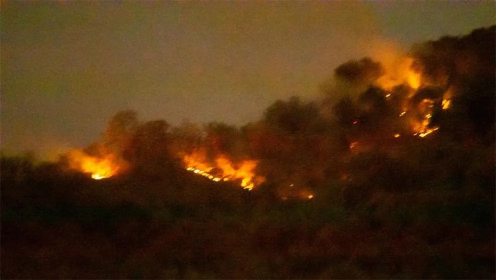 Incendio en el cerro San Javier