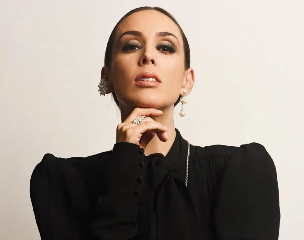 Jacky Bracamontes celebra su aniversario 