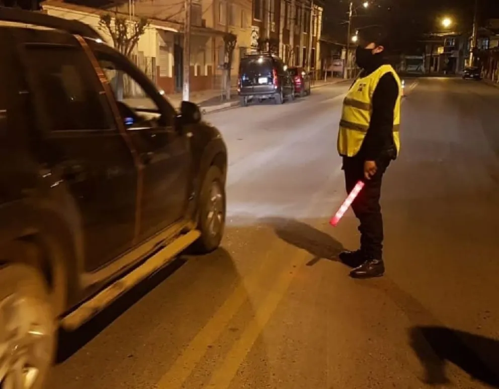 URGENTE | Mujer atropelló y mató a una policía e hirió gravemente a su compañero