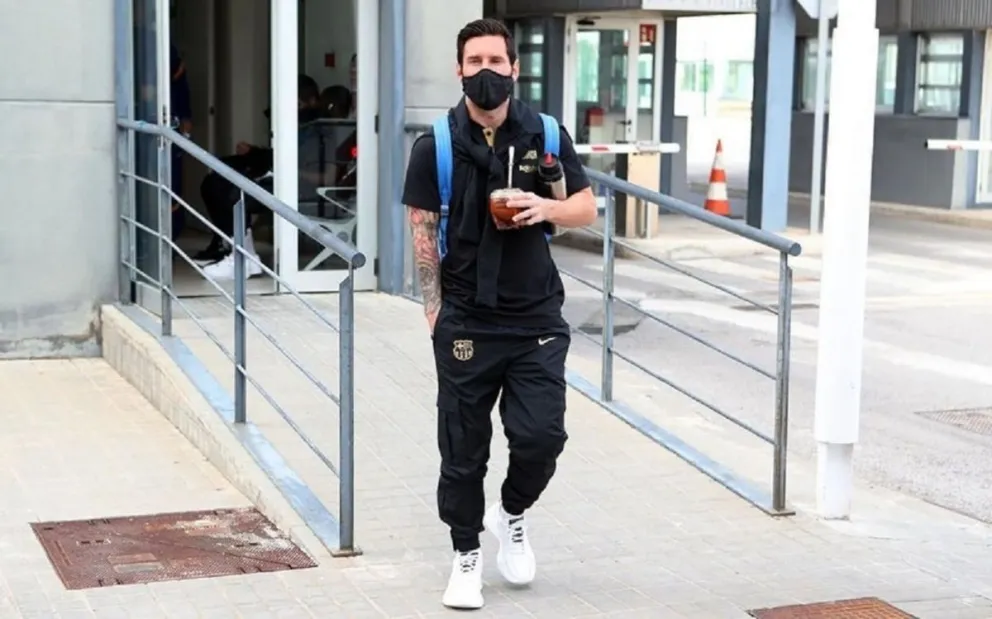 Una sorpresiva enemistad de Leo Messi en el vestuario del Barcelona preocupa a los culés