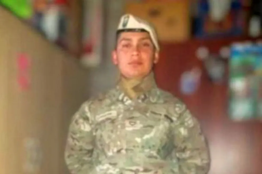 militar herido en un ojo