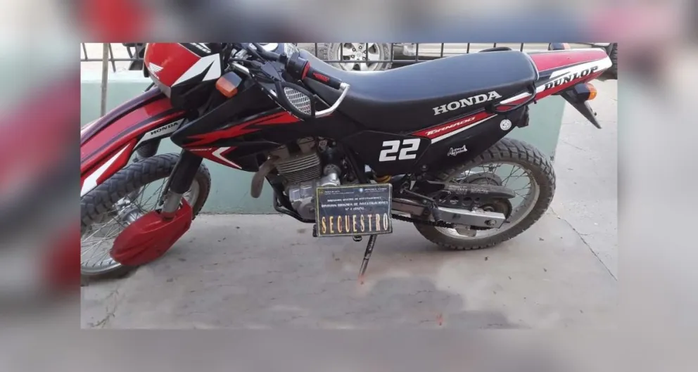 Motochorros salteños pisteaban como campeones, hasta que la policía les cortó el negocio