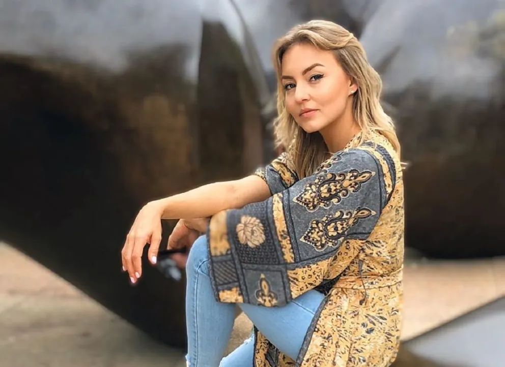 Angelique Boyer cautiva a sus fans