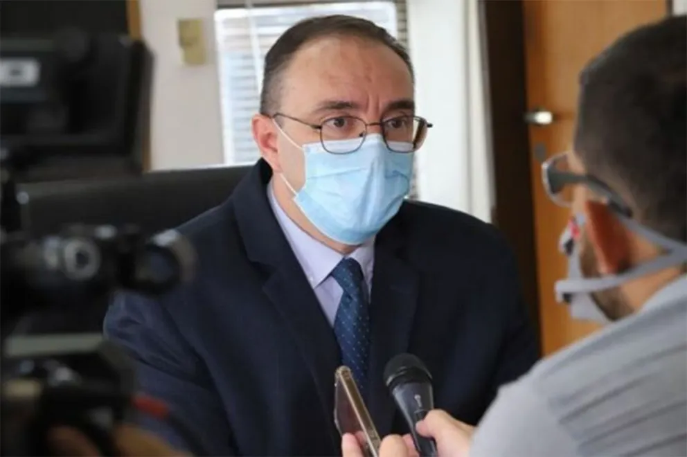 secretario de Servicios de Salud, Martín Flores Perazzoni