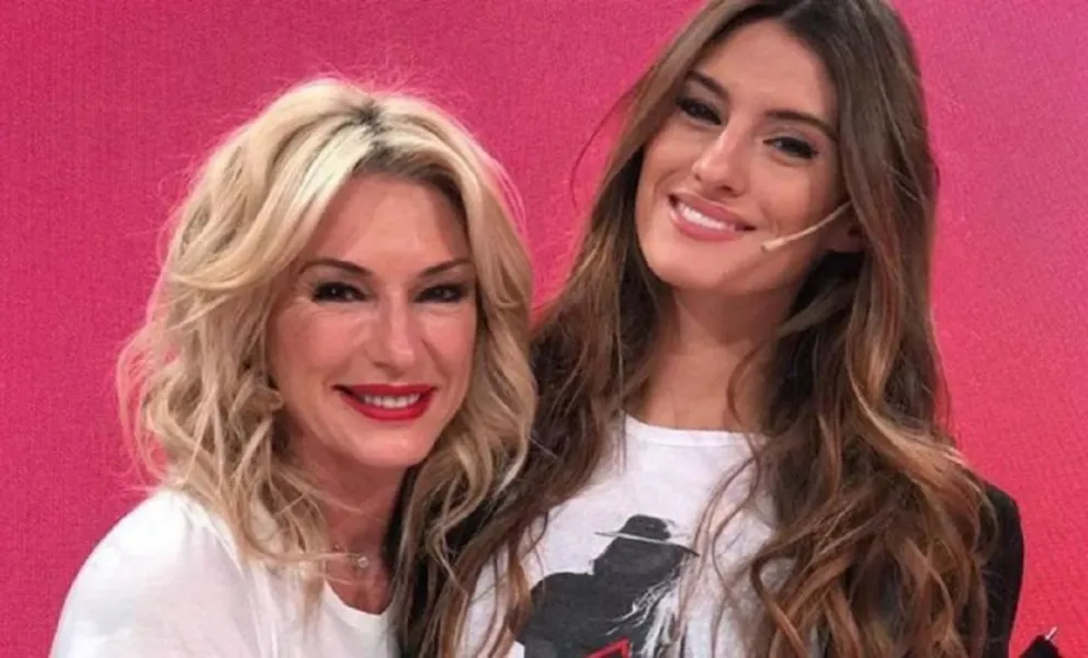 Yanina y Lola Latorre. Fuente (Twitter)