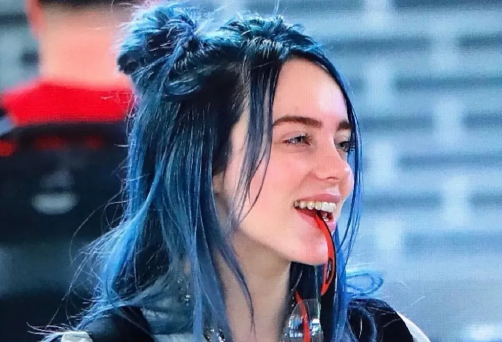 Billie Eilish es bancada por sus fans tras filtrarse una serie de fotografías luciendo un estilo diferente