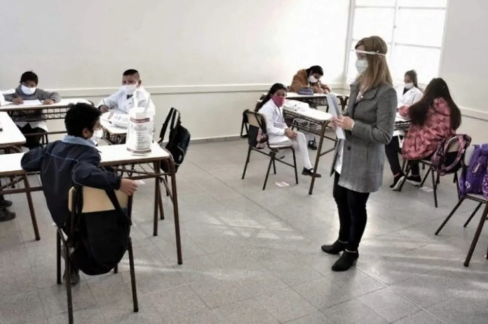 Clases presenciales. Fuente: (Twitter)