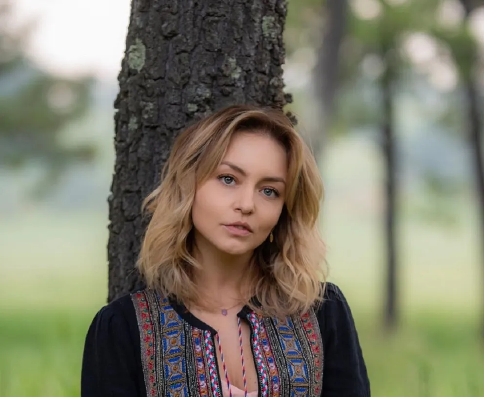 Angelique Boyer cautiva a sus fans