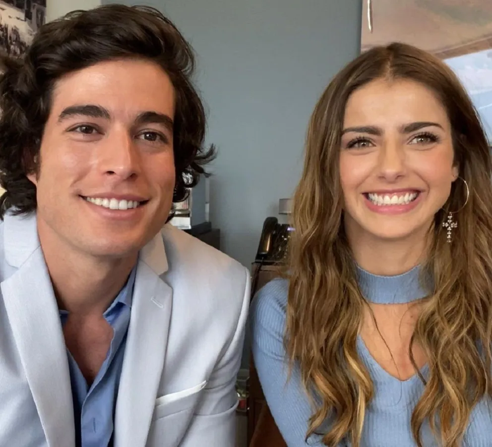Michelle Renaud y Danilo Carrera en Televisa
