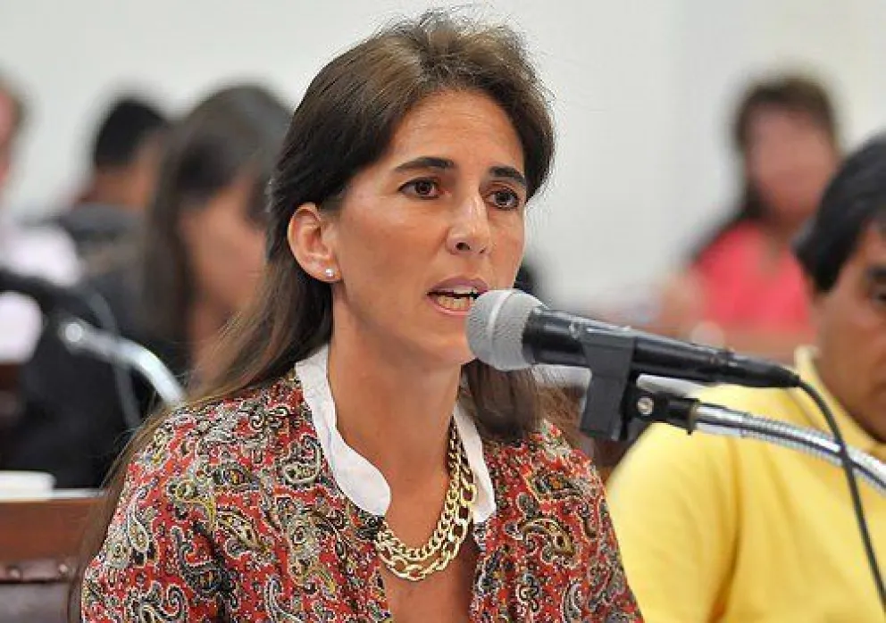 Socorro Villamayor: "Lucio Paz Posse hace un mal destino de los fondos. Los millones de los vecinos, se utilizan en propaganda política"