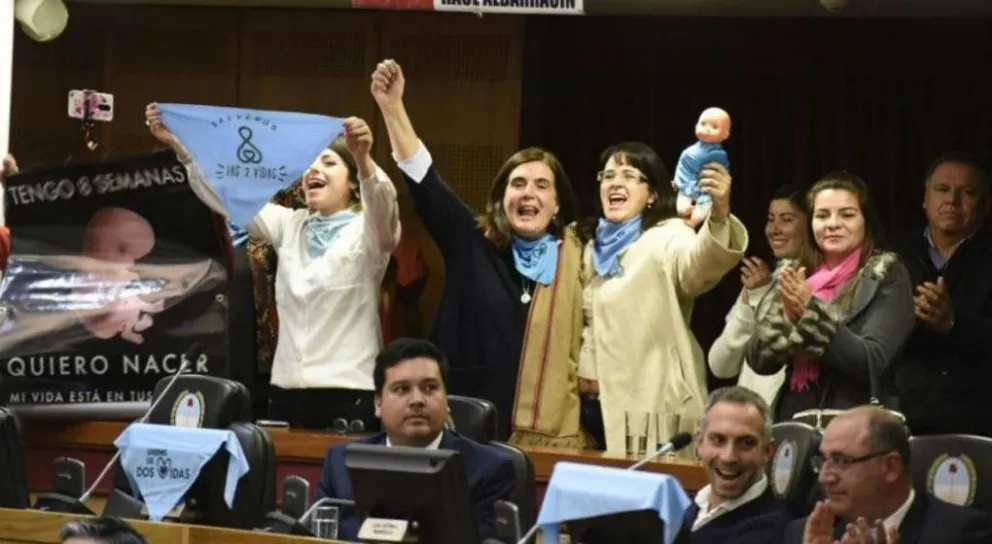 Los tucumanos prohíben el aborto en caso de violación, ¿sigue Salta?