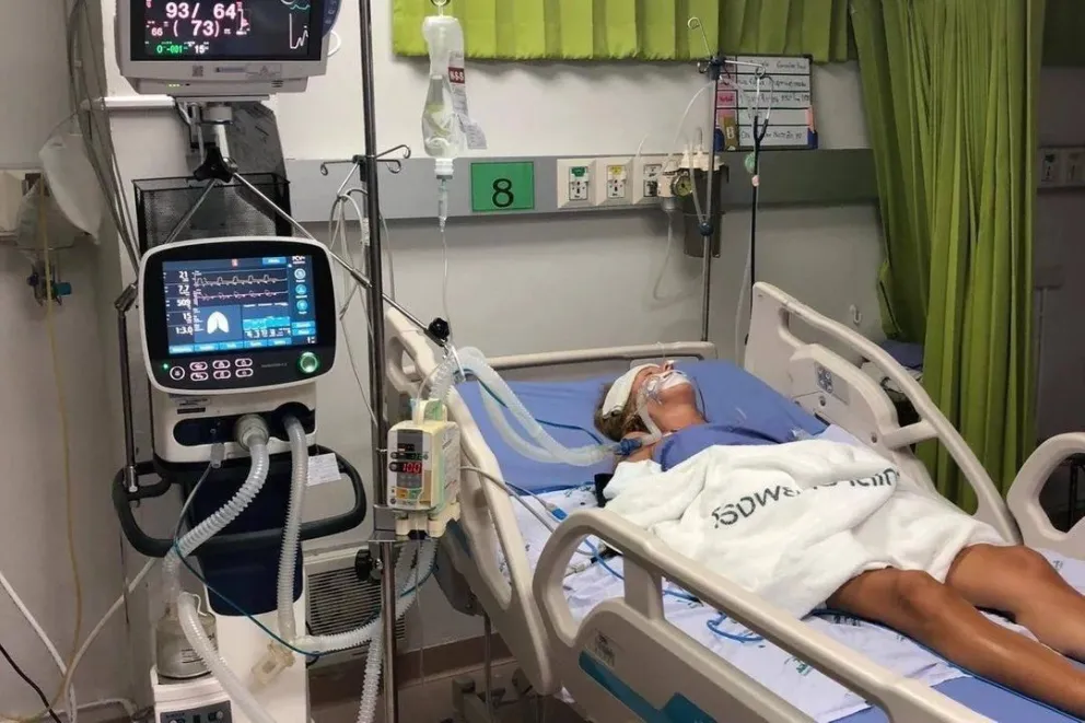 Tuvo un ACV en Tailandia y su familia necesita traerla a Argentina