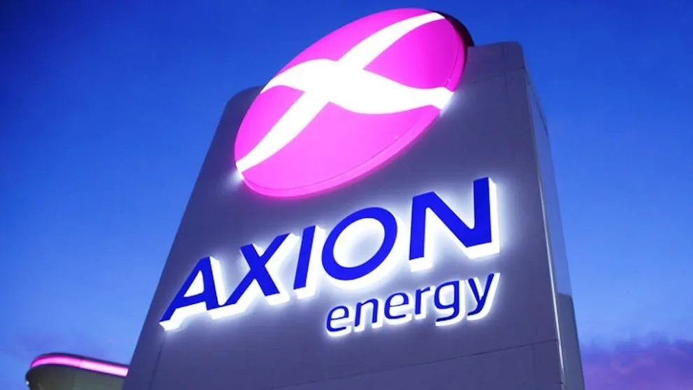 Axion decidió bajar el precio de la nafta
