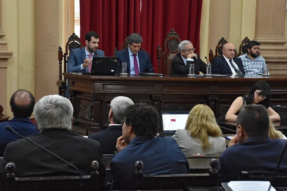 El presupuesto provincial 2019 prevé recursos totales por 76 mil millones de pesos
