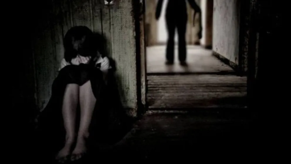 Condenan a 9 años de prisión a un abuelo que abusó de dos de sus nietas