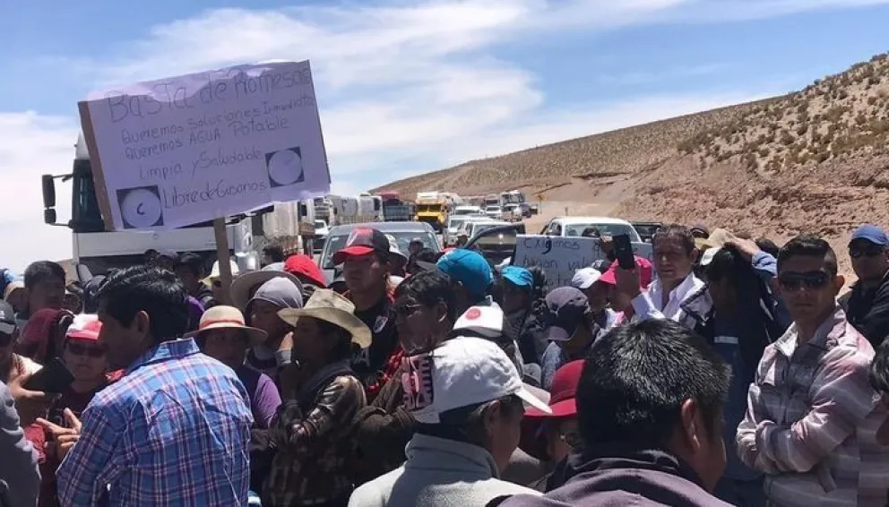 En San Antonio de los Cobres cortan la ruta por tiempo indeterminado