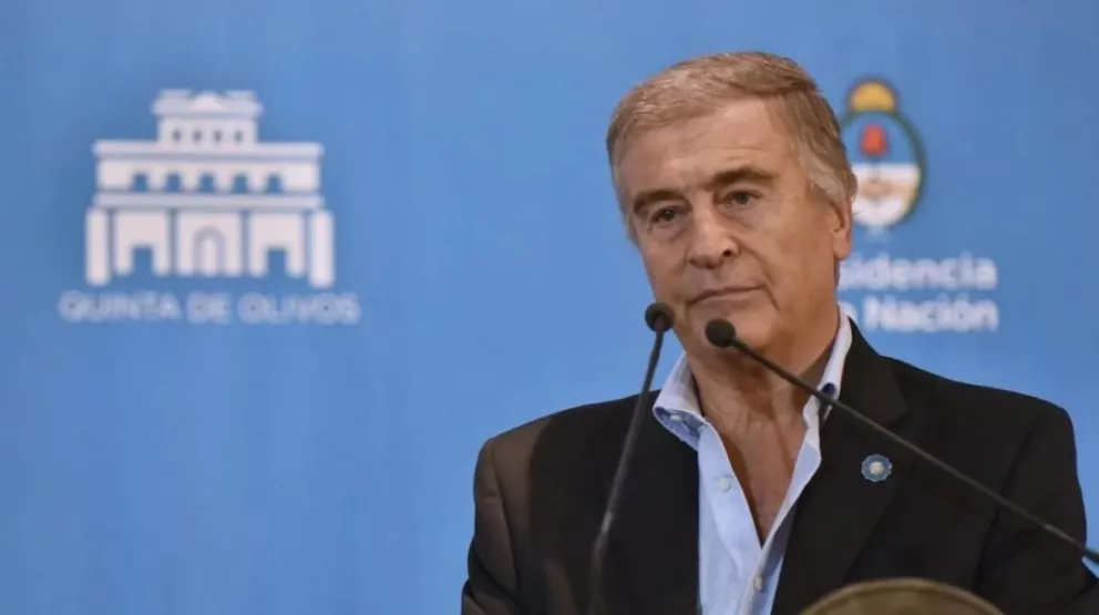 Oscar Aguad: "Es probable que el ARA San Juan,  haya sufrido dos explosiones"