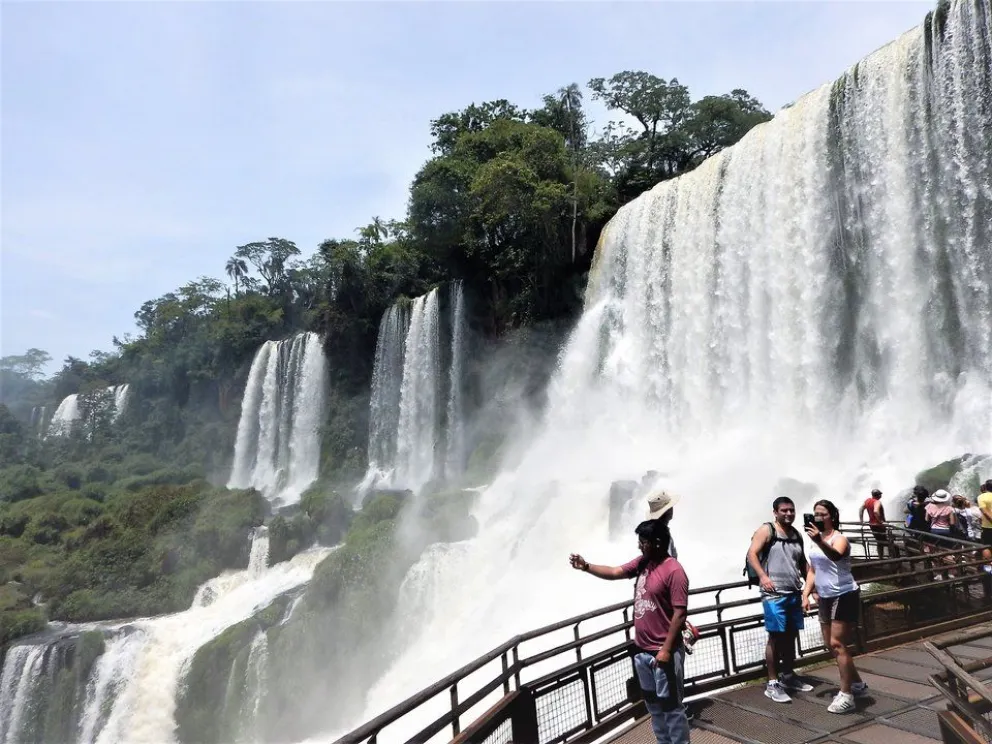 Cataratas del Iguazú, lado argentino: ¡espectacular!. ¡Dale play!