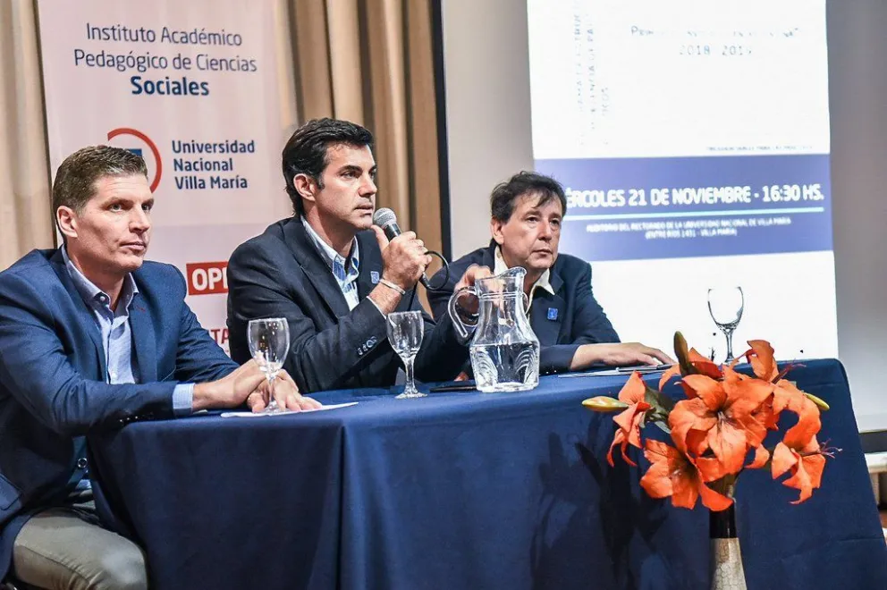 Urtubey: 'la Argentina debe reconstituir el tejido social"