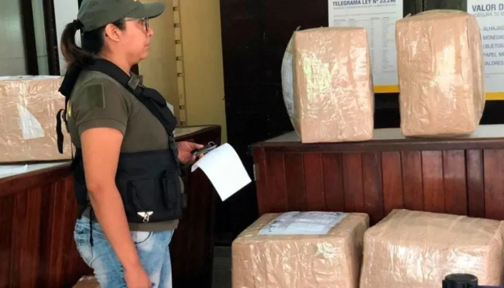 Contrabando: histórica jornada en la sede central del Correo Argentino